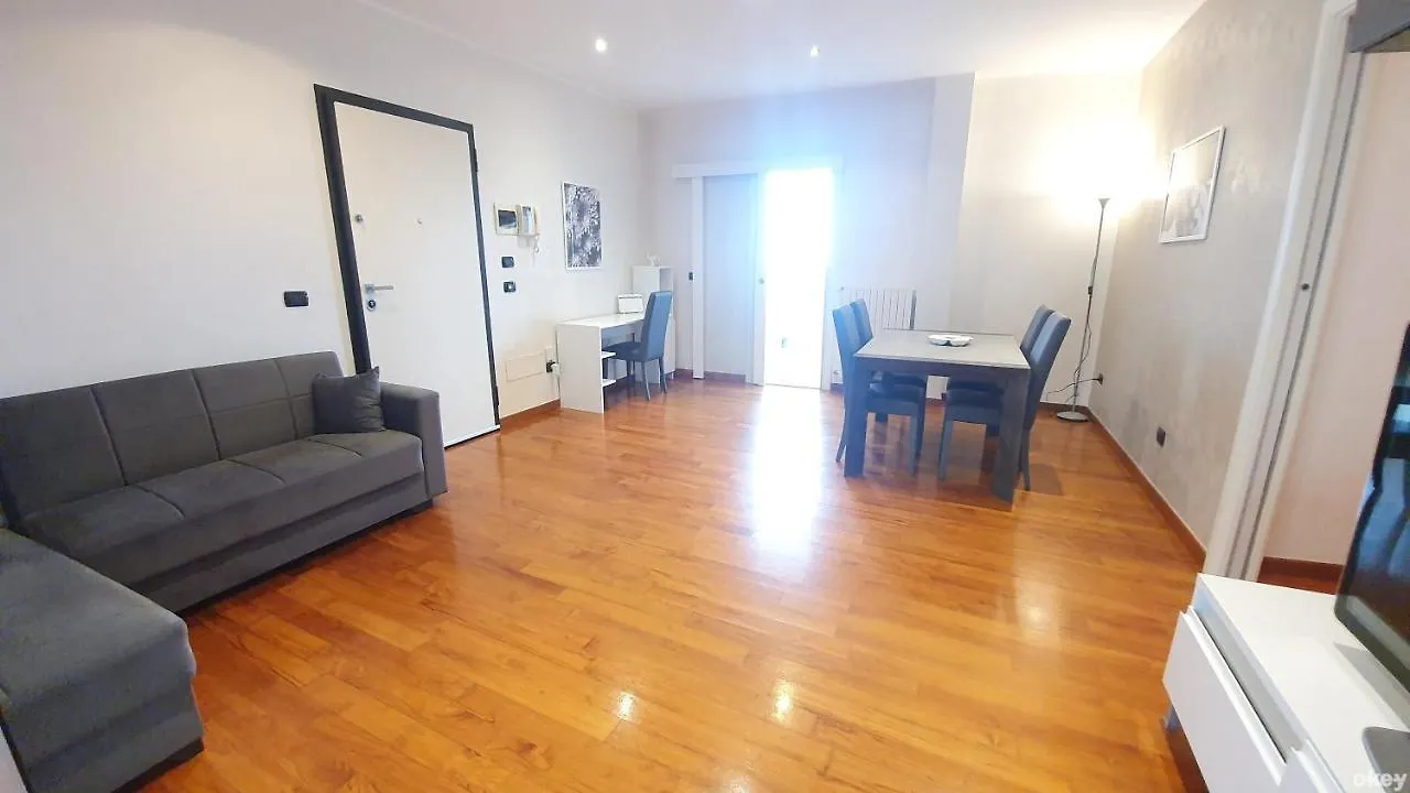 Wow Waterfront Apartment - Bari Fesca 0*,