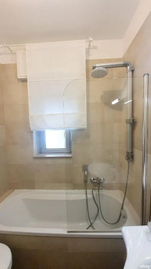 Wow Waterfront Apartment - Bari Fesca