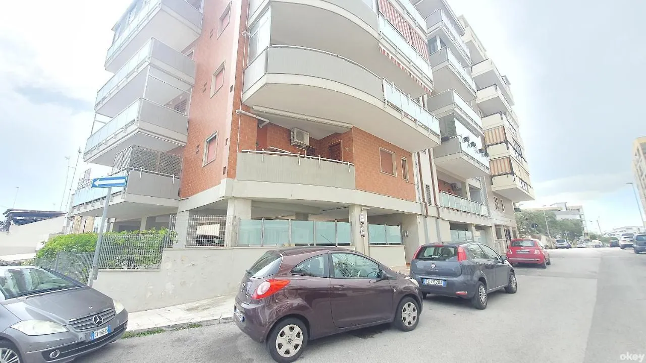Wow Waterfront Apartment - Bari Fesca